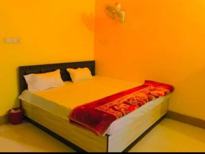 Oyo 81347 Amantran Hotel And Restaurant Kanpur Extérieur photo